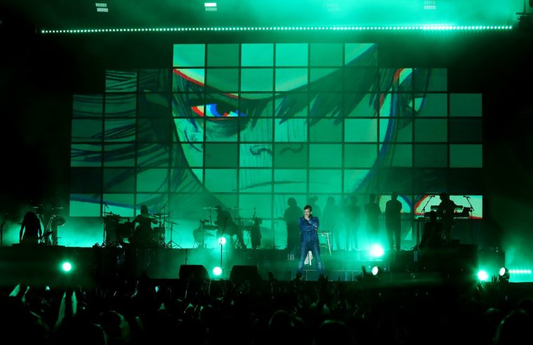 Gorillaz faz show em SP; FOTOS