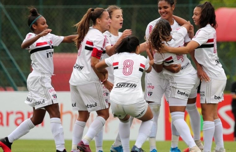 São Paulo “renova” time feminino para temporada com Libertadores inédita