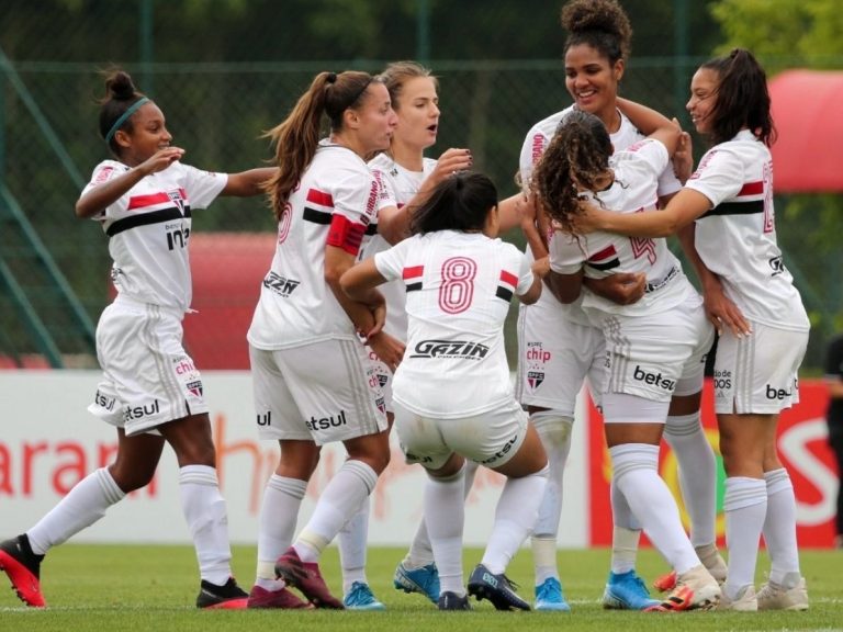 256_time-feminino-do-sao-paulo-comemora-gol-1603652159474-v2-4x3.jpg