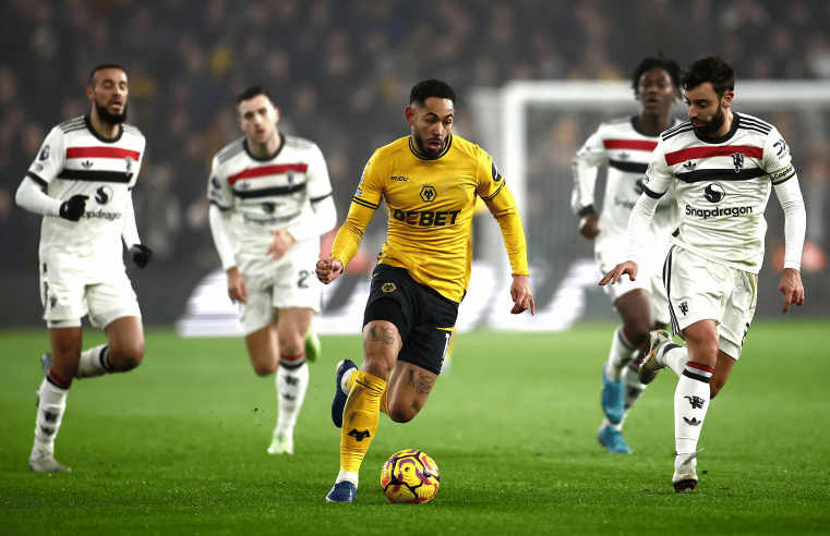 Com gol olímpico de Matheus Cunha, Manchester United é superado pelo Wolverhampton no Inglês