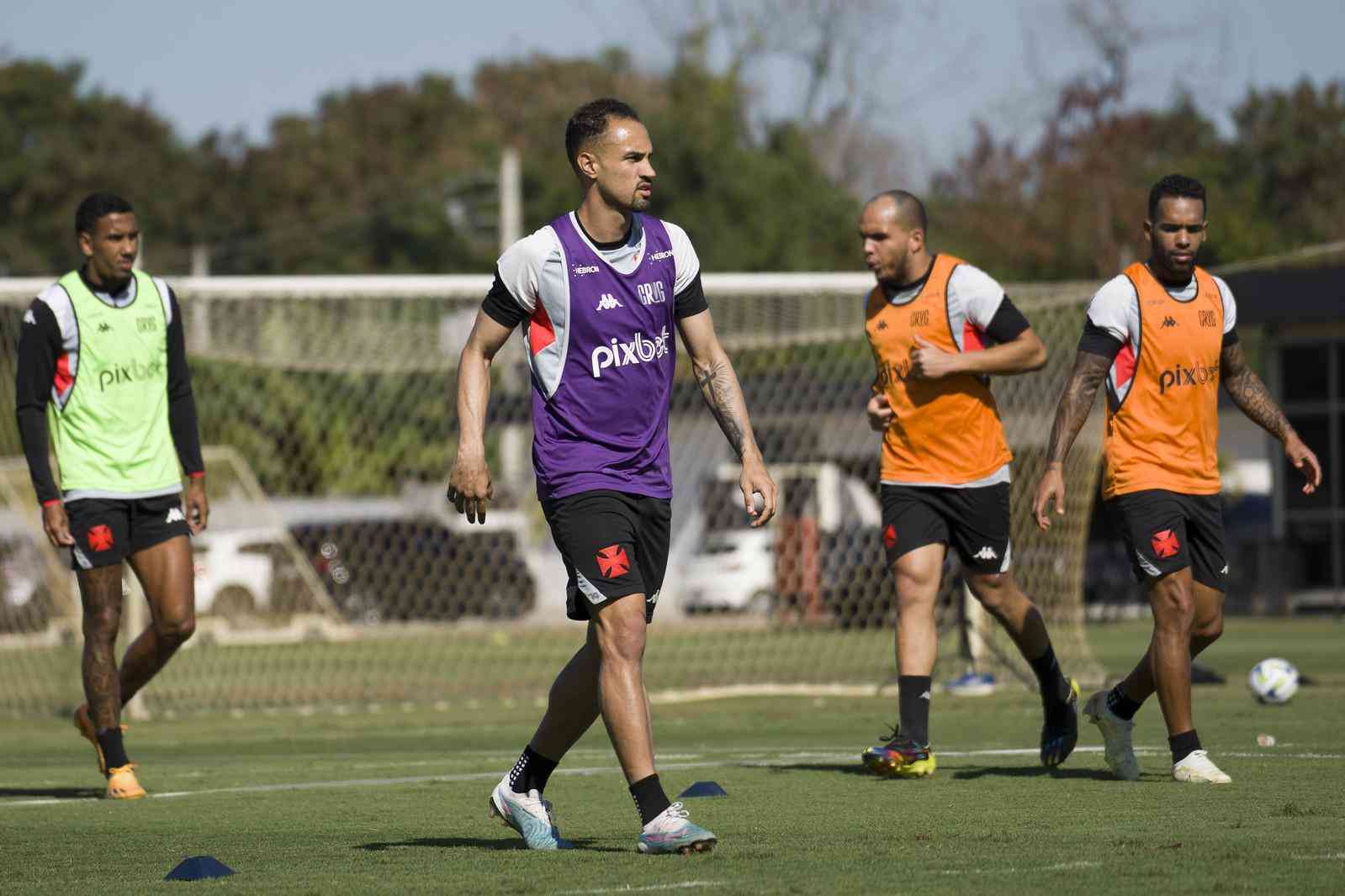 Vasco: atacante é regularizado e pode estrear pelo clube