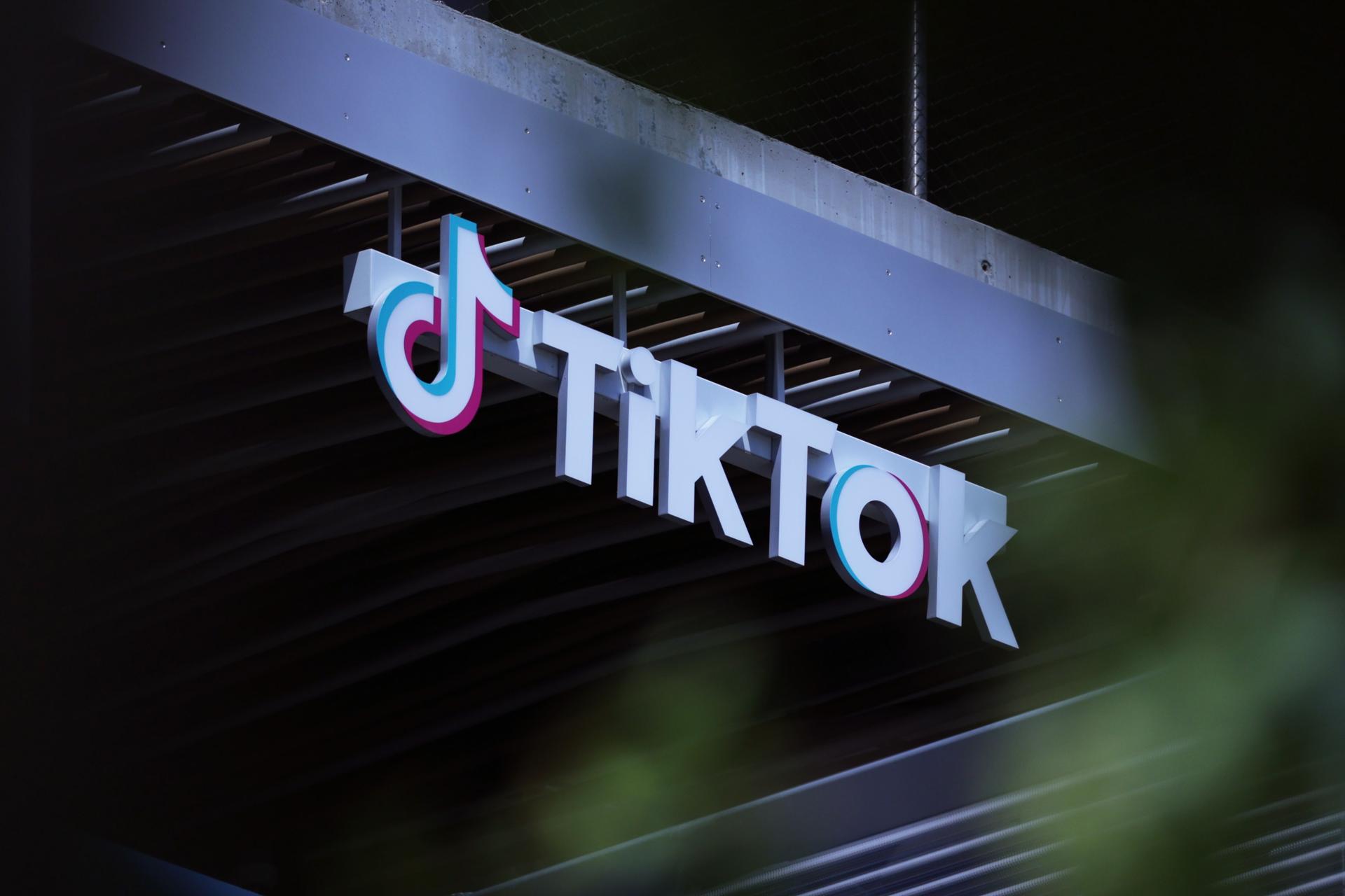 TikTok volta a funcionar nos EUA