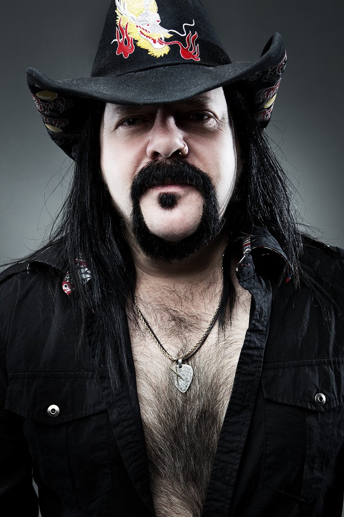 Vinnie Paul, baterista do Pantera, morre aos 54 anos