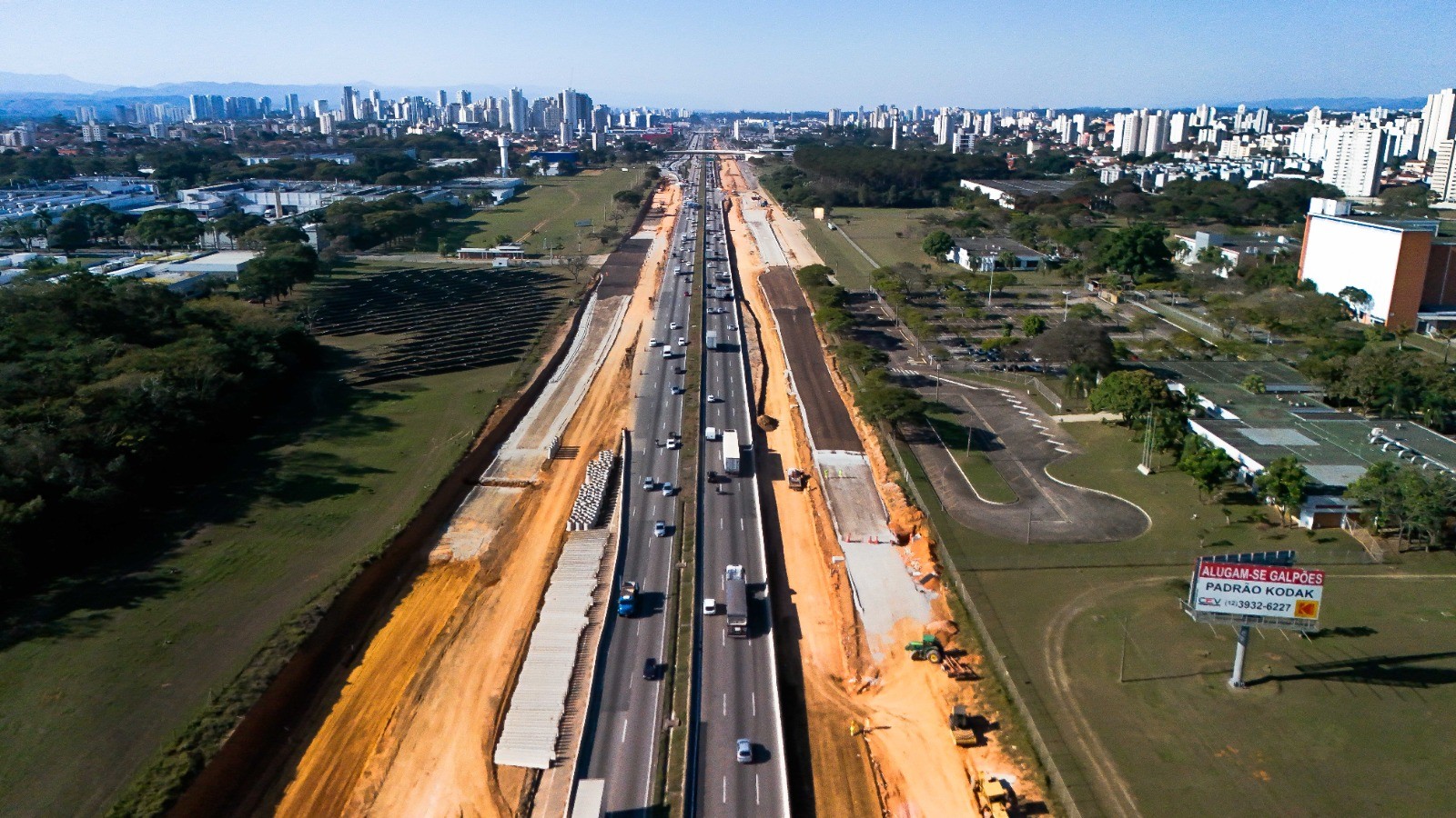 Dutra terá desvio para obras no trecho de São José dos Campos a partir de terça-feira (28); confira o local