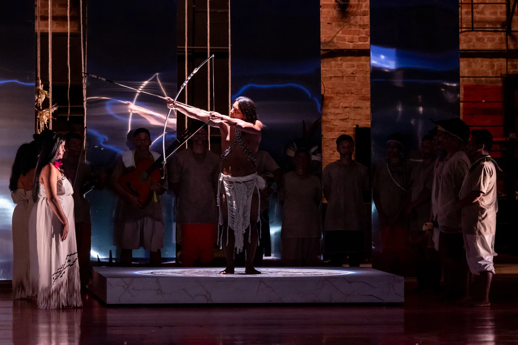 Com concepção de Ailton Krenak, O Guarani retorna ao Theatro Municipal de SP com protagonismo indígena