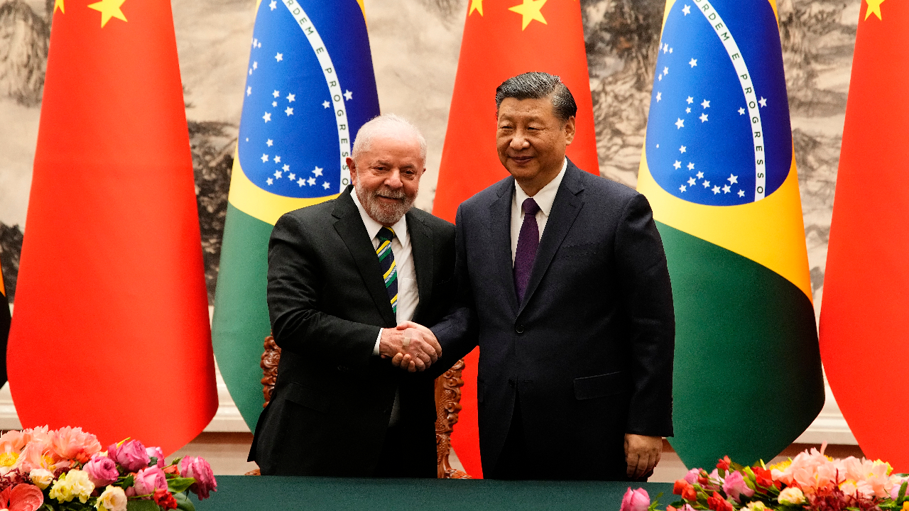 Brasil e China reafirmam compromisso com a paz na Ucrânia