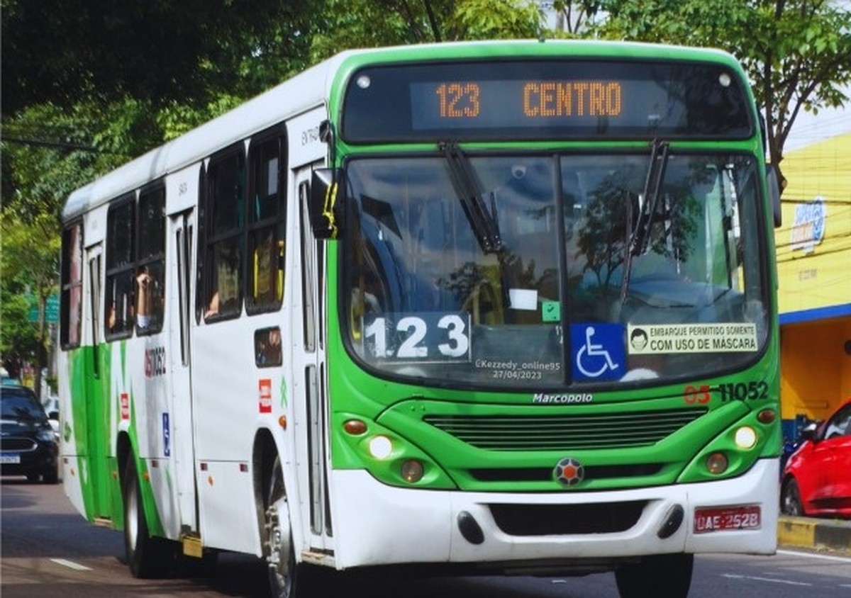 Após Justiça suspender aumento da tarifa de ônibus, passagem continua a R$ 4,50 neste domingo em Manaus