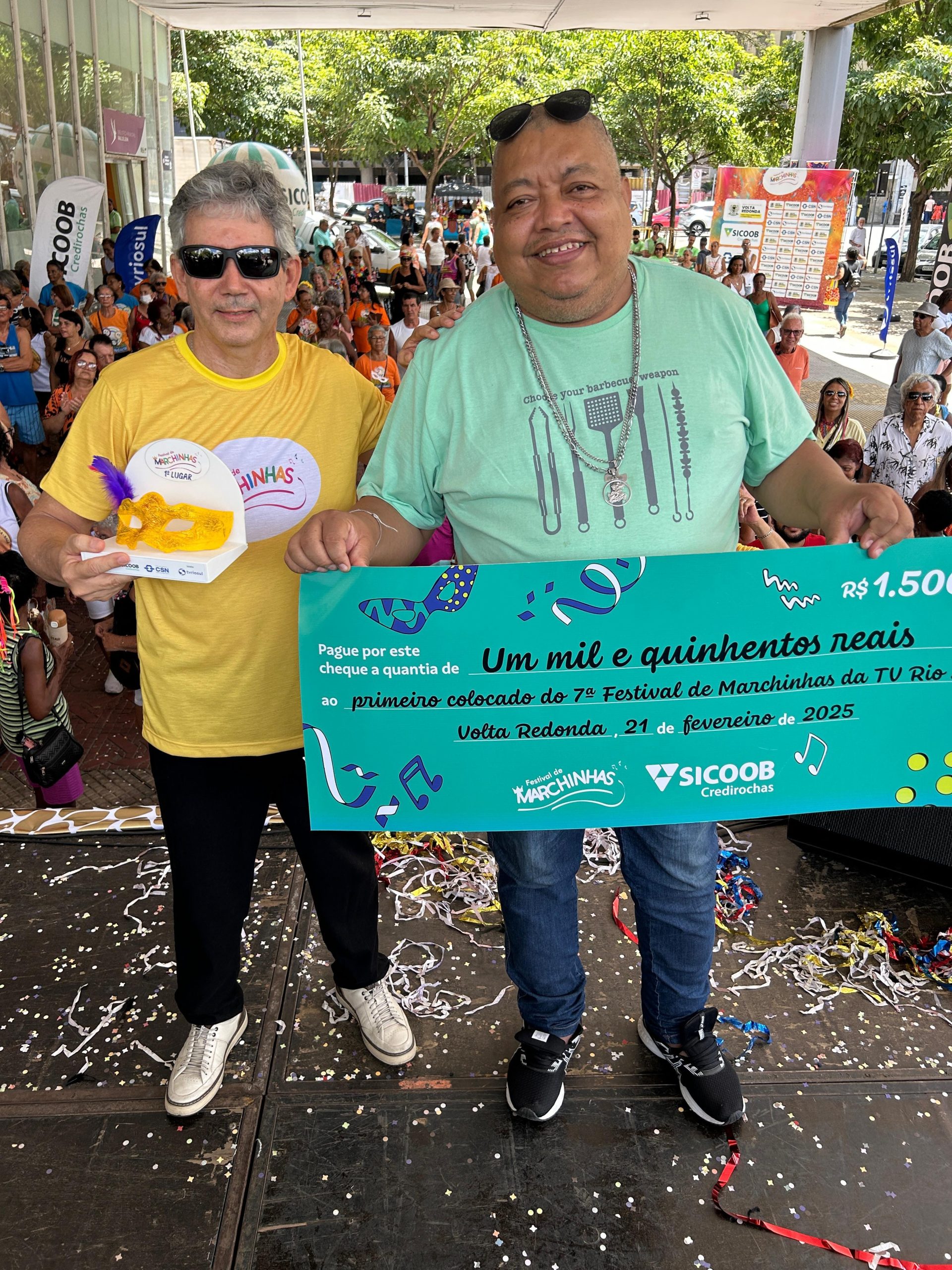 'Ligados em você' vence a 7ª edição do Festival de Marchinhas da TV Rio Sul