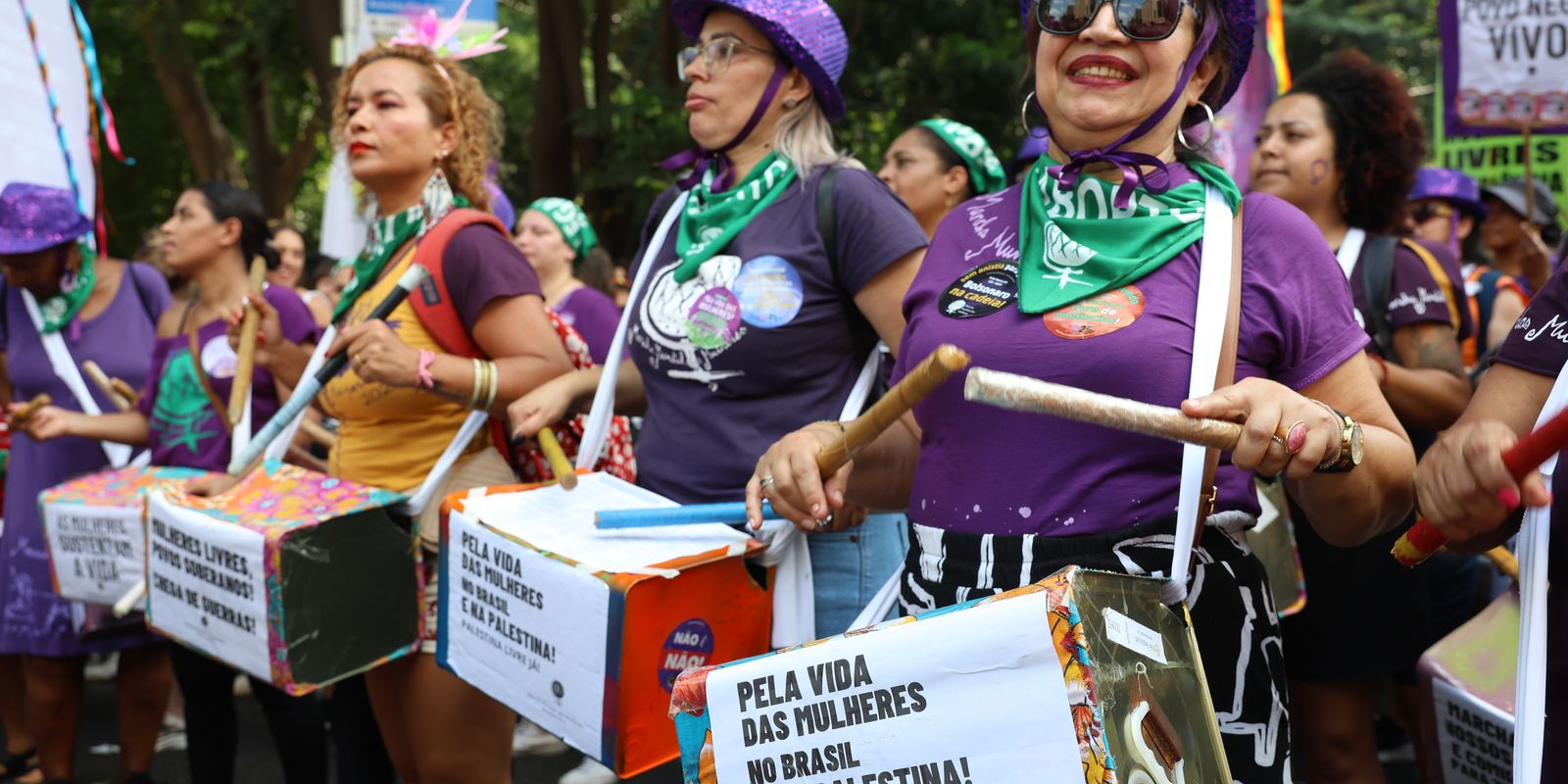 SP: mulheres protestam por direito ao aborto e pelo fim da escala 6×1