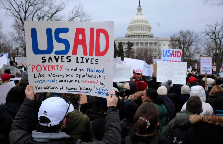 Juiz dos EUA ordena que governo Trump libere pagamento de programas de assistência externa da USAID