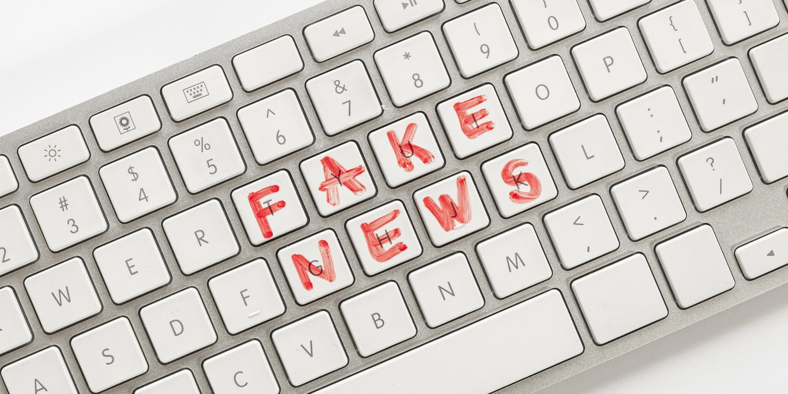 keyboard-with-fake-news_0.jpg