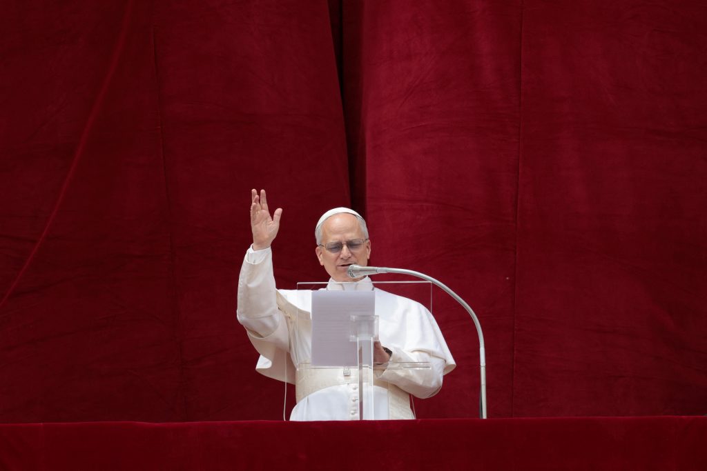 1746965116_2025-05-11t100255z-1619273826-rc2mfeaabu69-rtrmadp-3-pope-leo.jpg