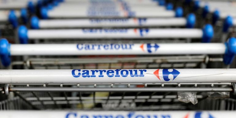 2022-05-19t135230z_1_lynxnpei4i0lx_rtroptp_4_carrefour-results.jpg