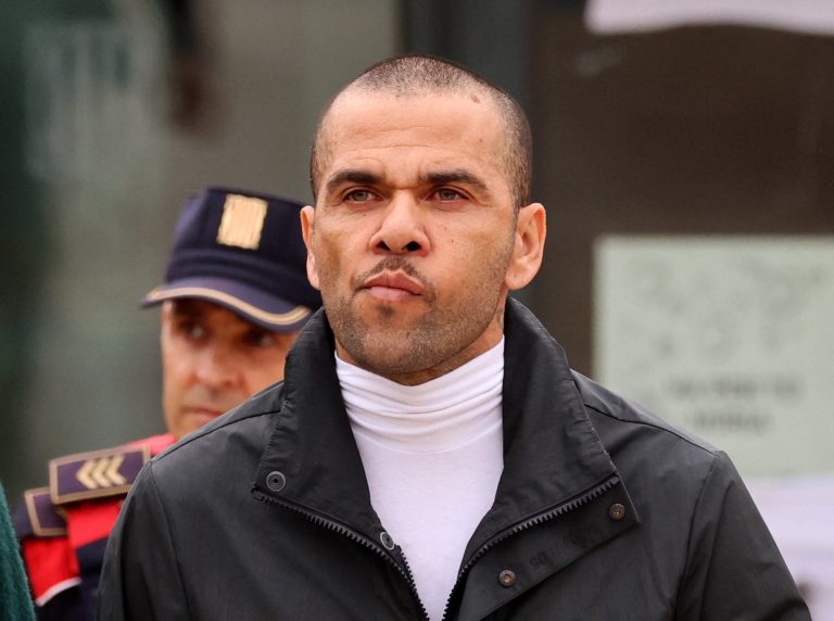 2024-03-25t154351z-182242422-up1ek3p17p22o-rtrmadp-3-soccer-crime-dani-alves.jpg