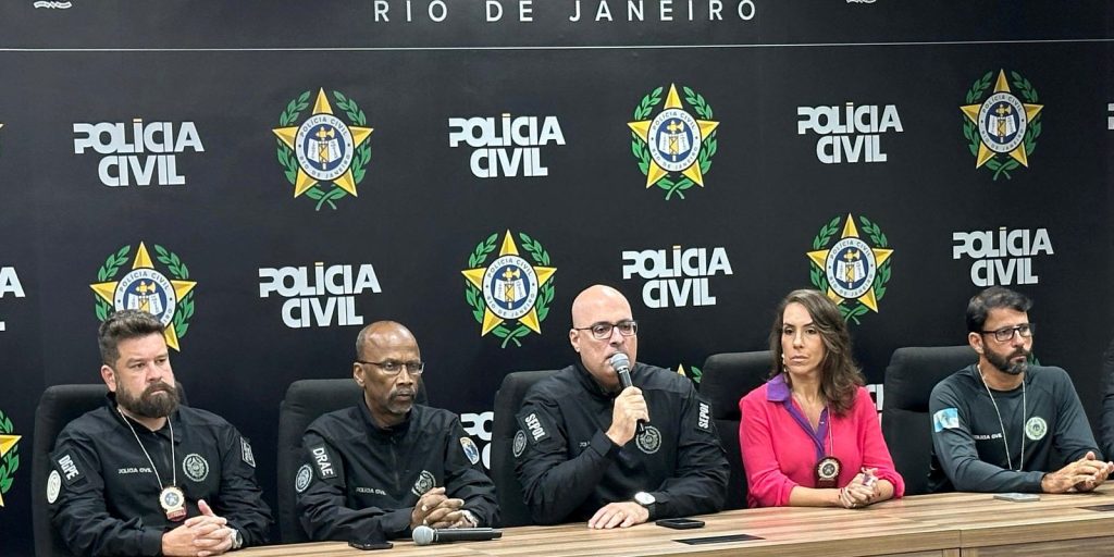 2025-05-04t160725z_1665834800_rc20bea44tjl_rtrmadp_3_brazil-lady-gaga-police.jpg