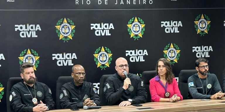 2025-05-04t160725z_1665834800_rc20bea44tjl_rtrmadp_3_brazil-lady-gaga-police.jpg