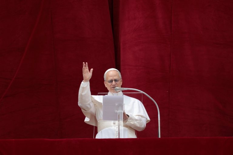 2025-05-11t100255z-1619273826-rc2mfeaabu69-rtrmadp-3-pope-leo.jpg