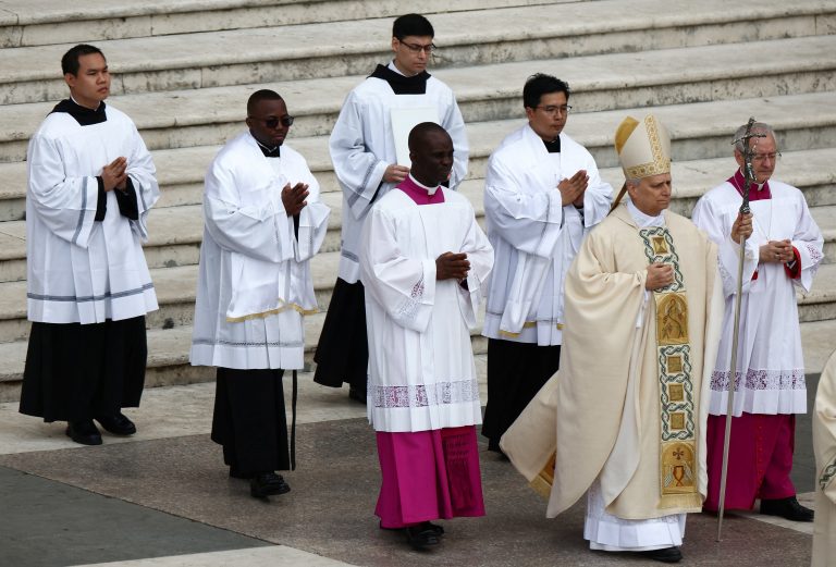 2025-05-18t081904z-1552583597-rc28keatf8y9-rtrmadp-3-pope-leo.jpg