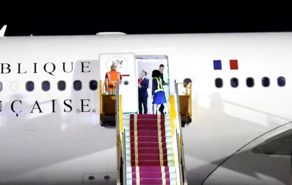 2025-05-26t094203z-1129458374-rc2lpea8nebk-rtrmadp-3-vietnam-france-macron-wife.jpg