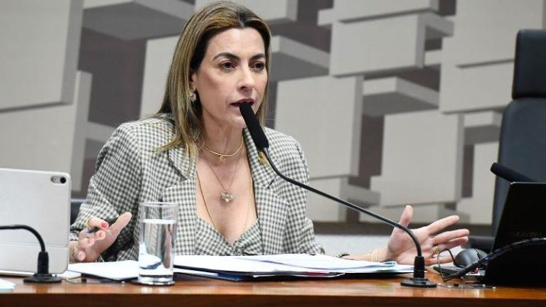 0cb201_CONG_MATERIA_800soraya.jpg
