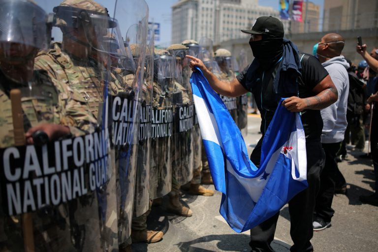 2025-06-08t203206z-57291067-rc2kyeaam8uu-rtrmadp-3-usa-migration-protest-los-angeles.jpg