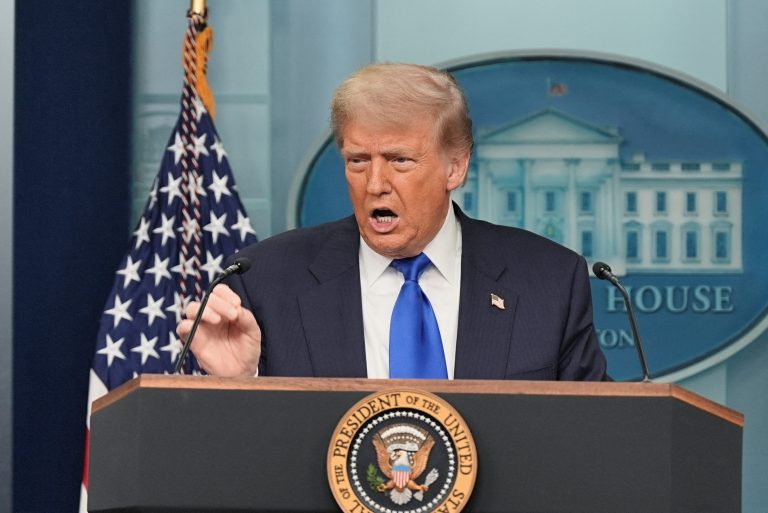 2025-06-27t162225z-2064190469-rc24bfaatgb0-rtrmadp-3-usa-trump.jpg