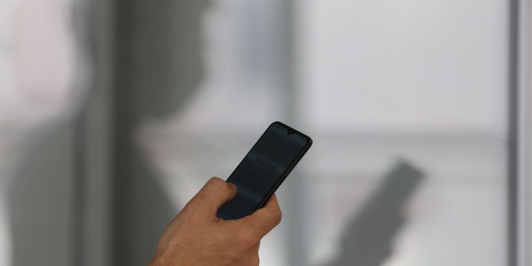 uso_de_smartphone_e_celular050720211239.jpg