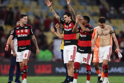 Jardim dribla polêmica com Pedro e se distancia do Palmeiras de Abel