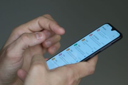 Internet grátis pode derrubar rede móvel na eleição, diz Anatel ao STF