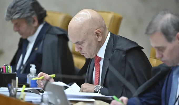 Avaliação negativa do STF sobe para 47% e bate recorde, aponta Datafolha