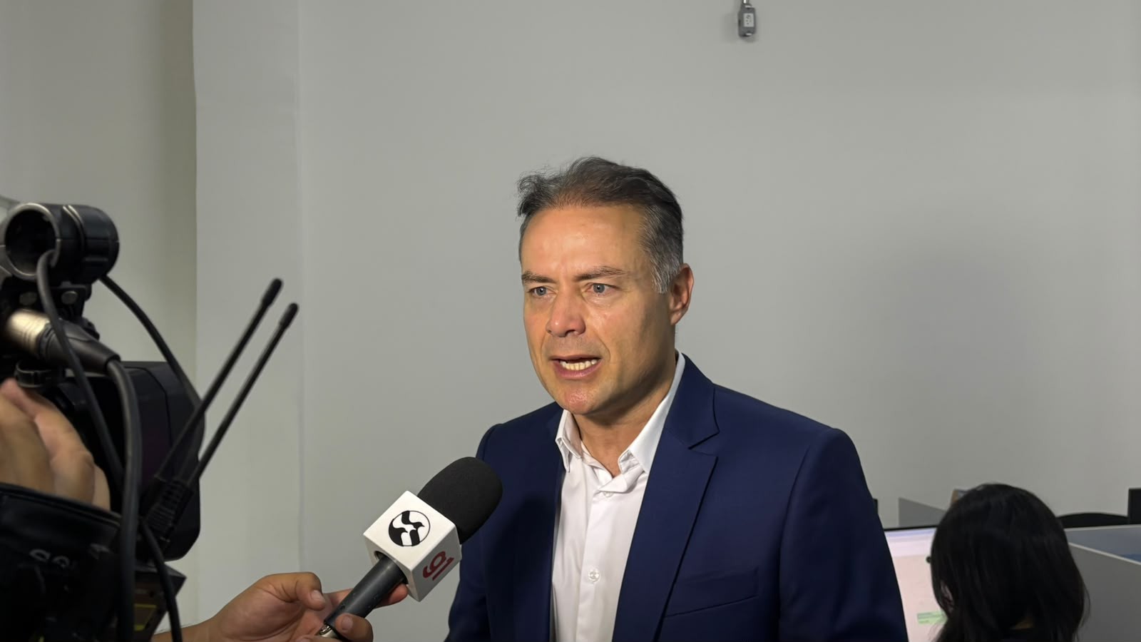 Justiça Eleitoral retira perfil de Renan Filho em redes social, mas nova decisão determina retomada