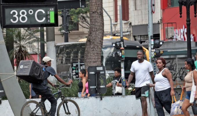 Inmet faz alerta para onda de calor em oito estados do país