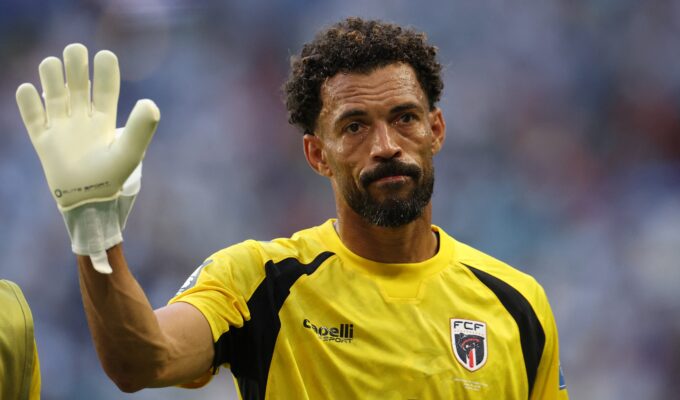 ‘Perdi minha paz’: Vozinha, goleiro de Cabo Verde, sofre com fama após se destacar na Copa