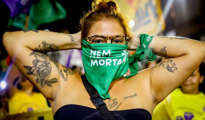 Nem Presa Nem Morta alerta para avanço da desinformação e barreiras ao aborto legal no Brasil