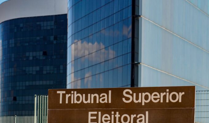 TSE recebeu mais de 50 mil denúncias de propaganda irregular
