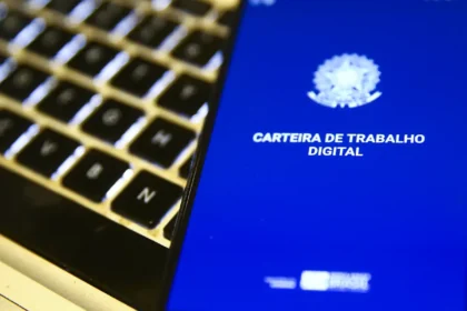 Taxa de desemprego cai para 5,3%, a menor para o trimestre até agosto