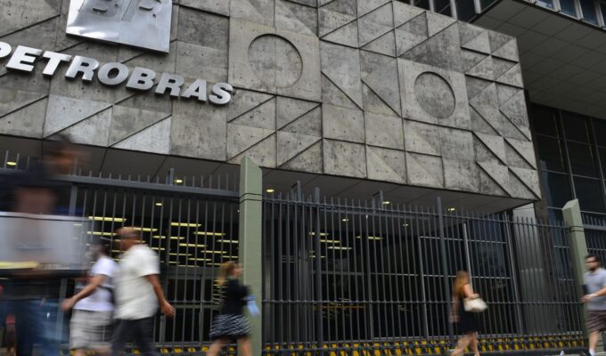 Petrobras fecha acordo para comprar gás dos EUA por mais de 20 anos