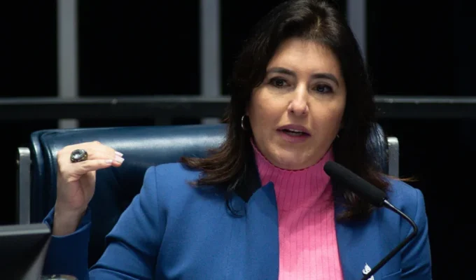 Tebet diz que Eduardo Bolsonaro é covarde e que vai processá-lo após ofensas