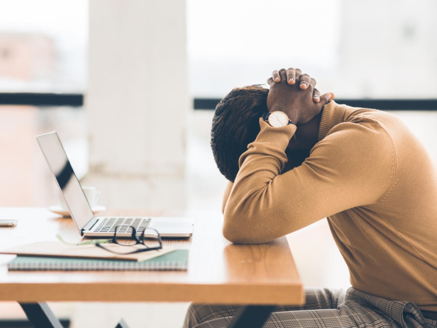 ‘Nunca é suficiente’: como a falta de reconhecimento no trabalho pode afetar a saúde
