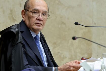 Gilmar Mendes critica vazamento seletivo de investigações no STF