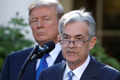 Mesmo fora da presidência do Fed, Powell volta a ser alvo de Trump