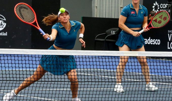 Naná e Victória caem, mas Luisa Stefani vai às semifinais do SP Open