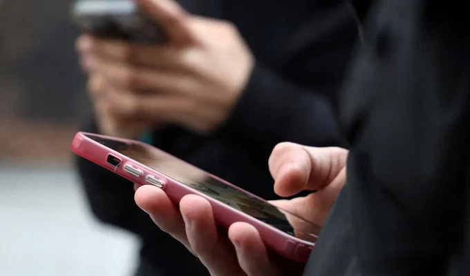 Apostas em bets avançam entre jovens e ampliam risco de dependência