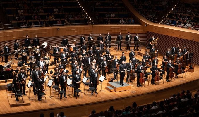 Rádio MEC transmite domingo o concerto da Orquestra Filarmônica de MG