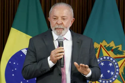 Lula reajustou Bolsa Família após reunião com mulheres e críticas a custo de vida