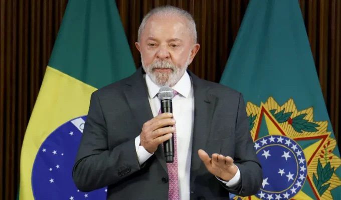 Lula reajustou Bolsa Família após reunião com mulheres e críticas a custo de vida