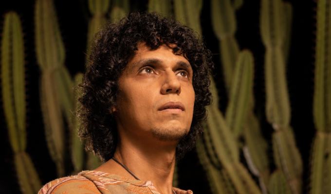 Luno entrelaça memória e imaginação em “Seres de Pano”, que antecede o álbum Mantracaru