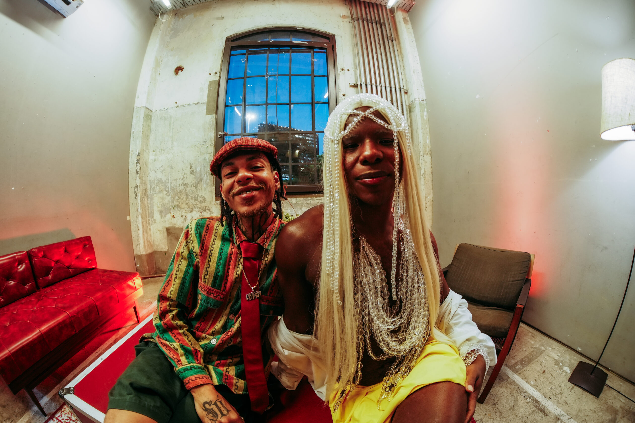 Brabo da Terra do Sol e PETER conectam Paraíba, Rio de Janeiro e São Paulo em “Terapia”, single produzido por Caio Passos