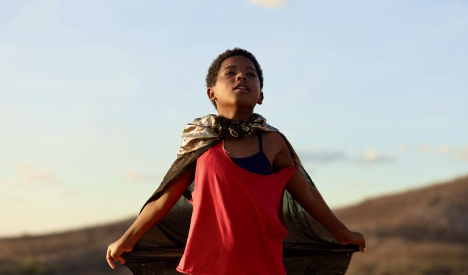 ‘Feito Pipa’, de Allan Deberton, é escolhido para representar o Brasil no Oscar 2027