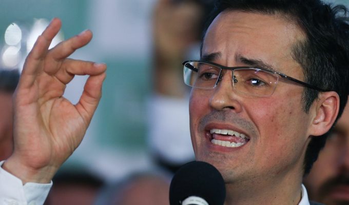TSE suspende campanha de Deltan ao Senado pelo Paraná